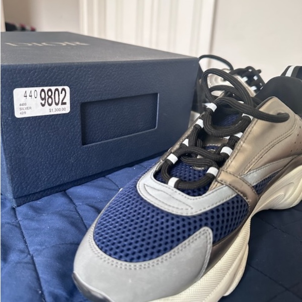 Dior men shoes never worn